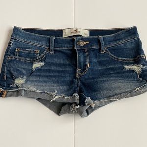 Hollister Size 0 W 24 Distressed Denim Shorts